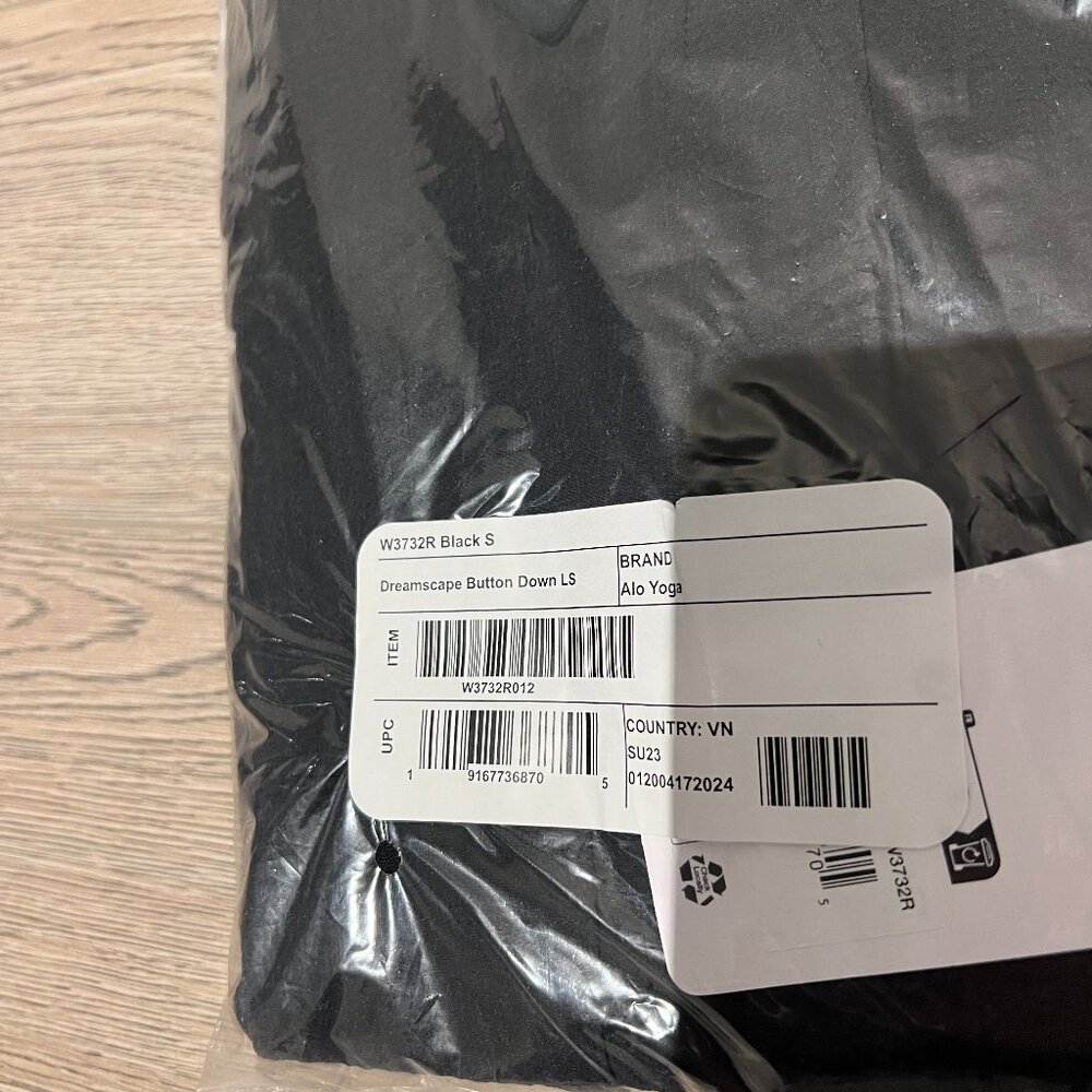 Alo Yoga Dreamscape Button Down Long Sleeve